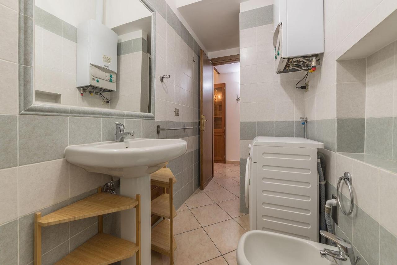 Vittorio Emmanuele & Colosseo Studio Рим Екстер'єр фото