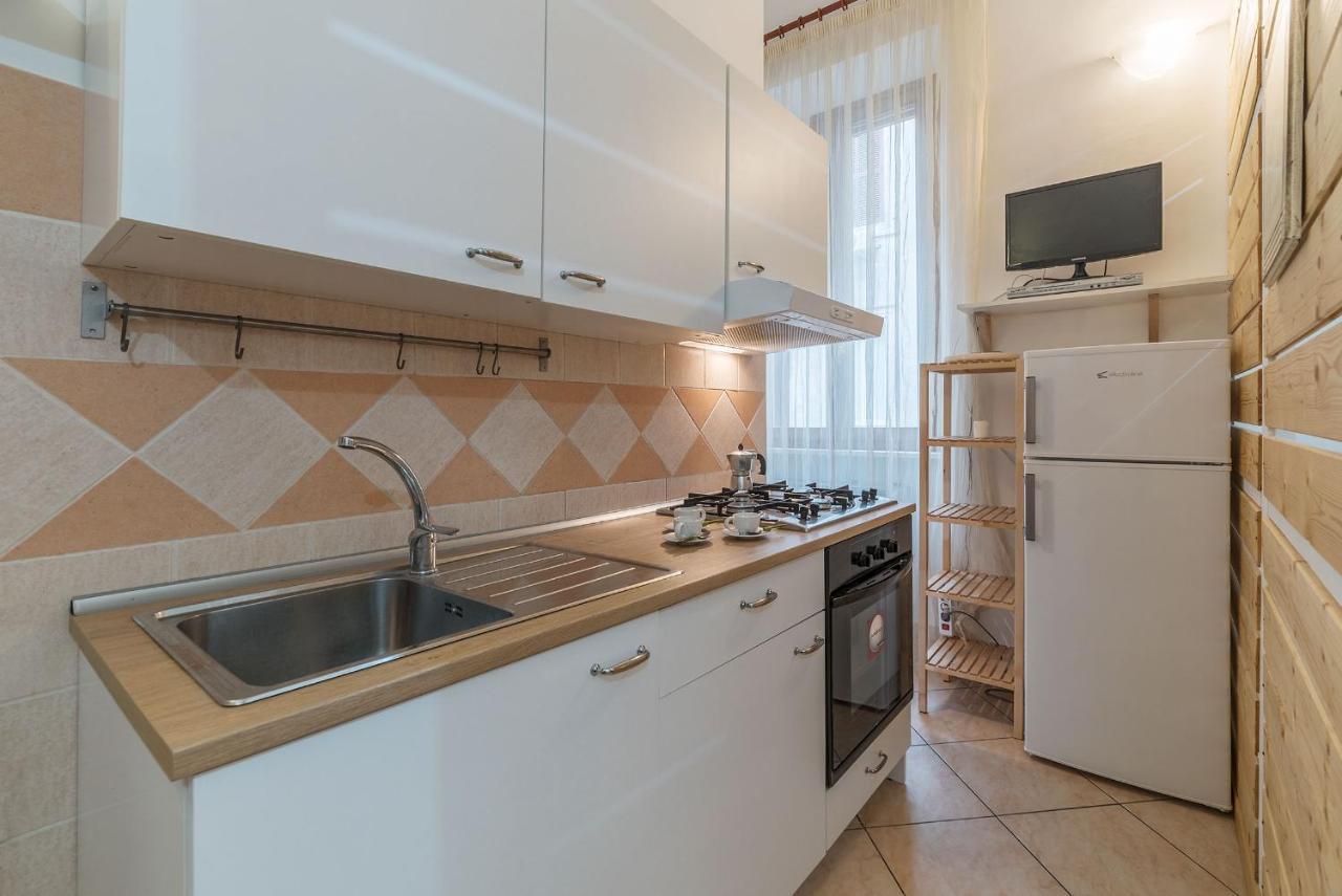 Vittorio Emmanuele & Colosseo Studio Рим Екстер'єр фото
